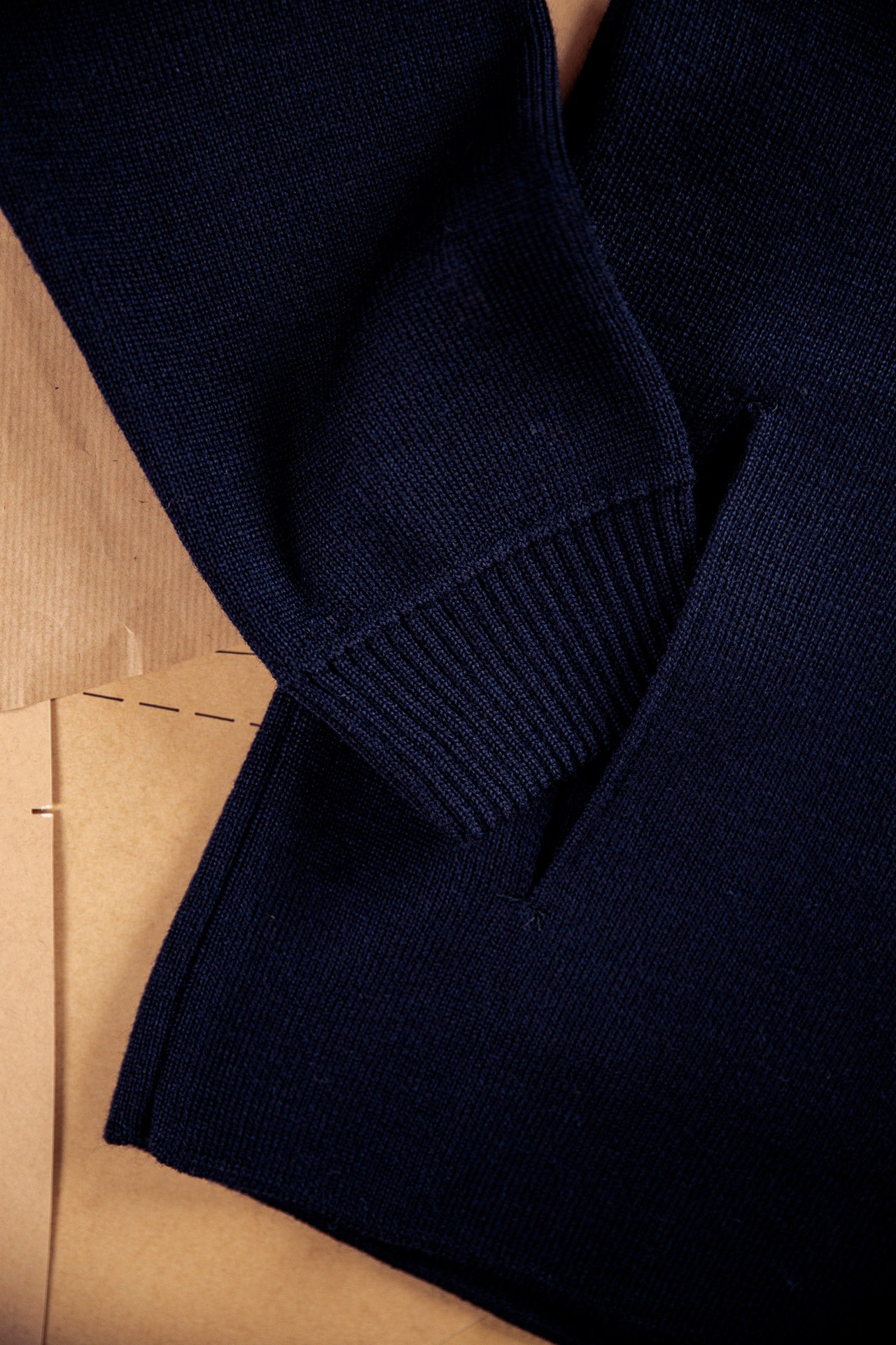 VESTE AJUSTEE COL MONTANT