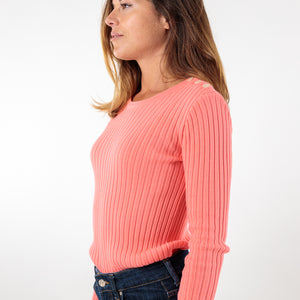 Round neck sweater with wavy finish