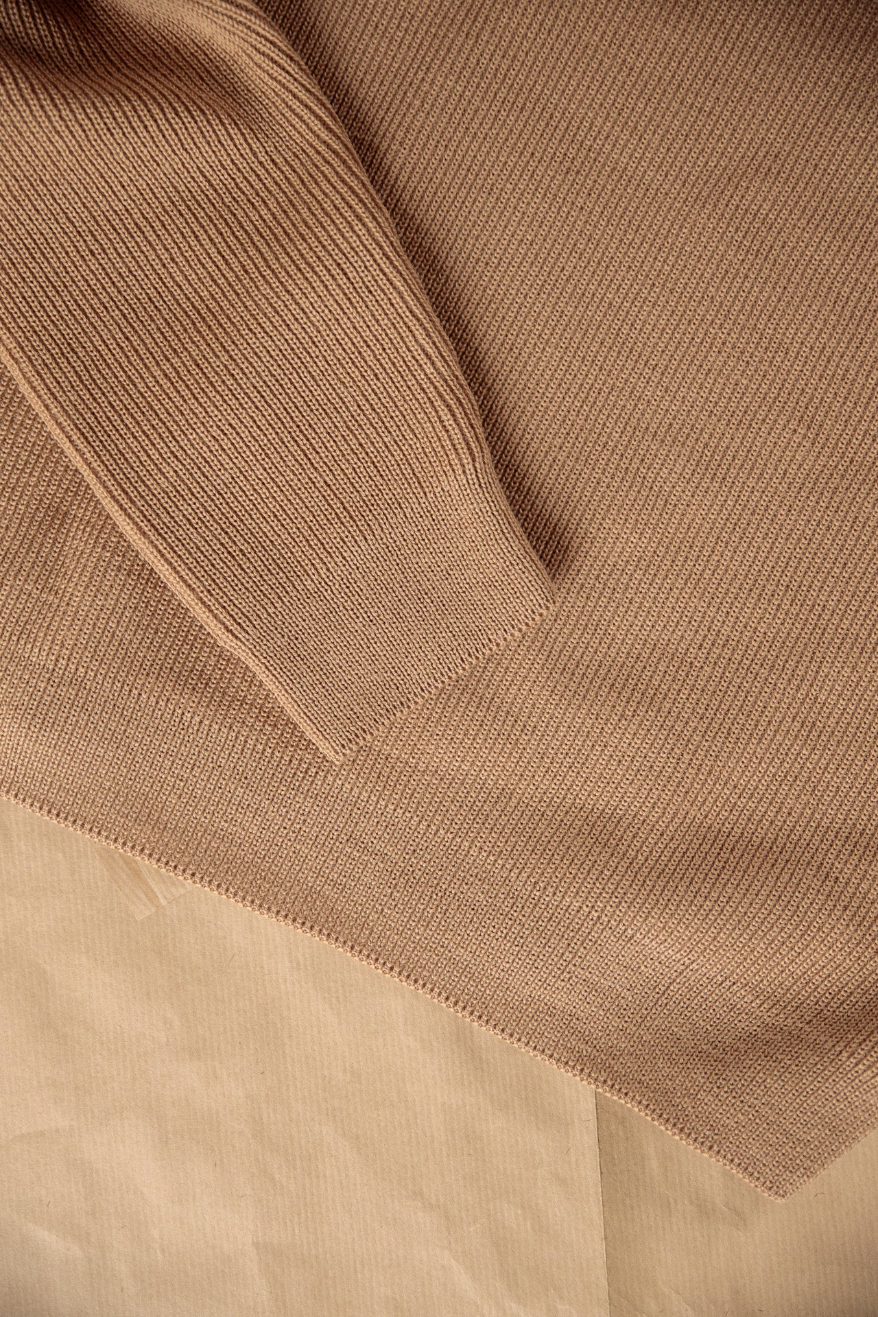 CLASSIC TRUCKER NECK SWEATER