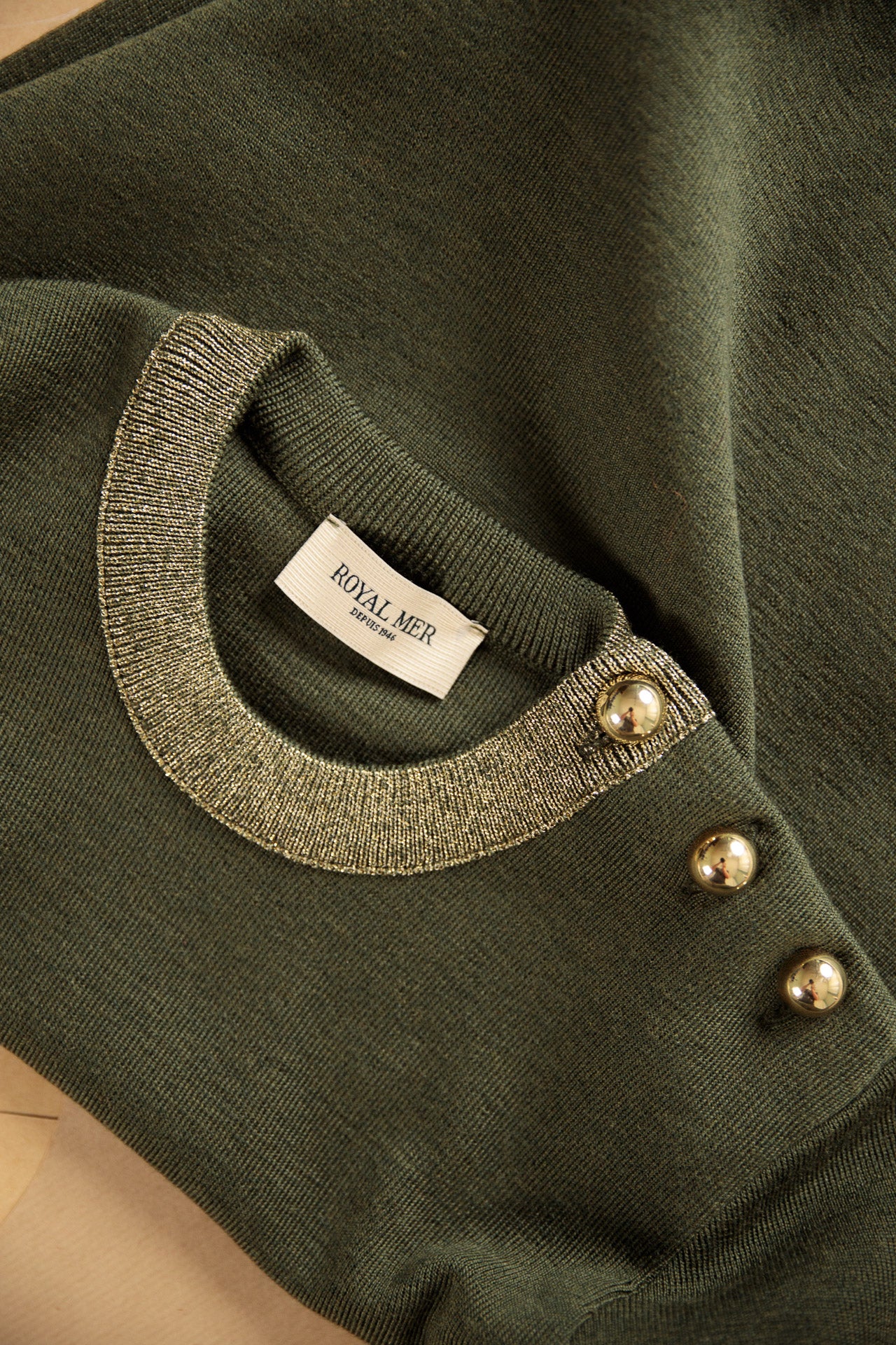 COMFORTABLE VOLUME SAILOR NECK SWEATER