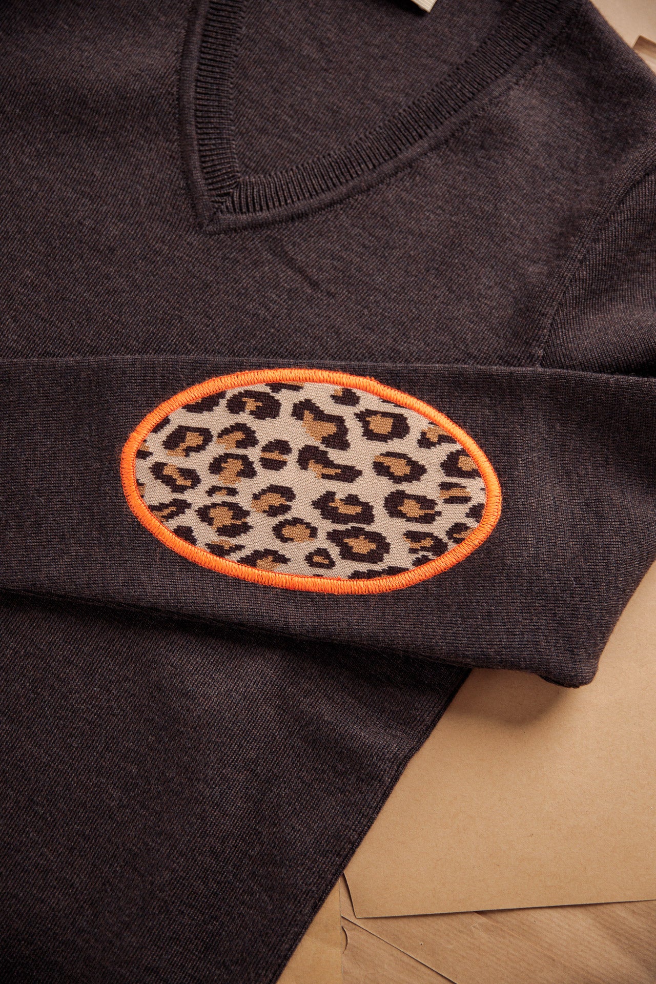 Pull Hali Marron/Leopard