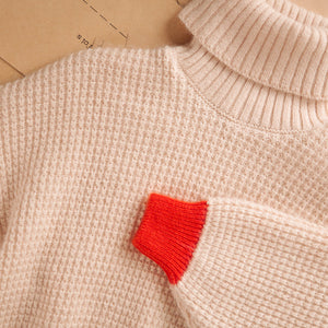 LOOSE VOLUME TURTLENECK SWEATER