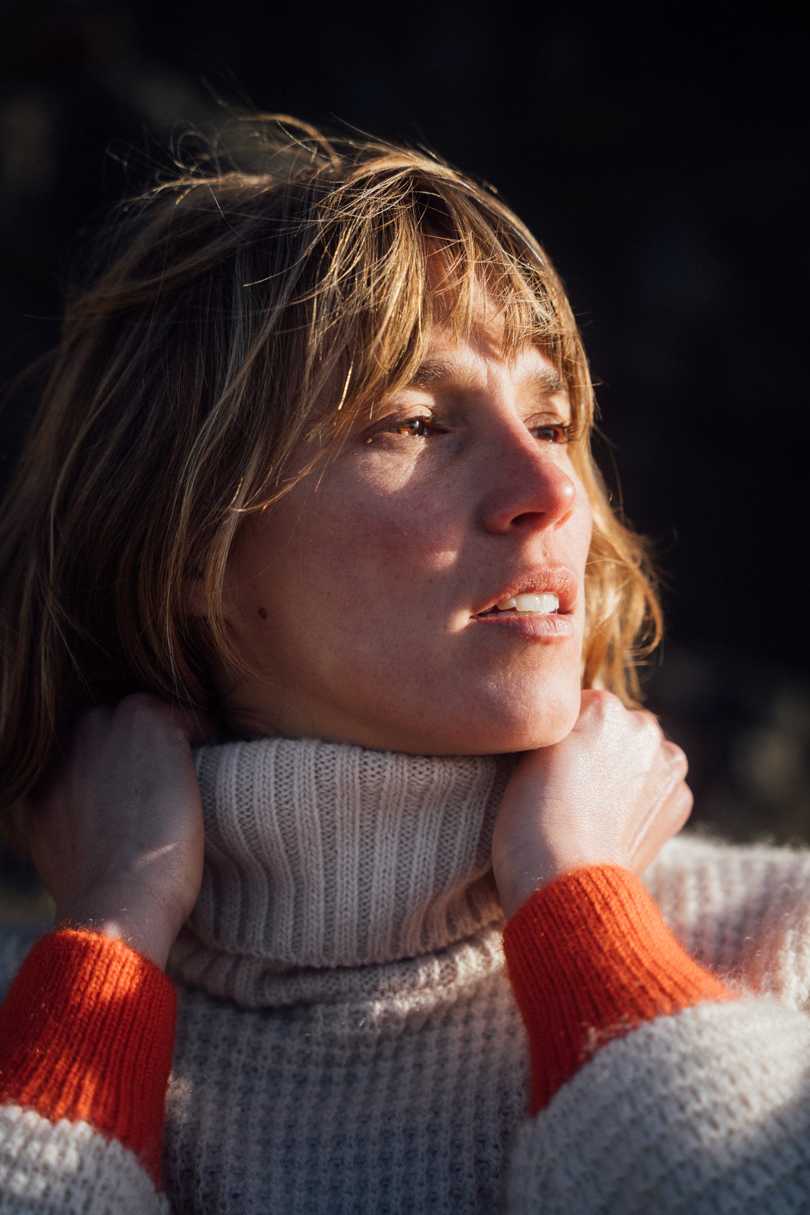 LOOSE VOLUME TURTLENECK SWEATER