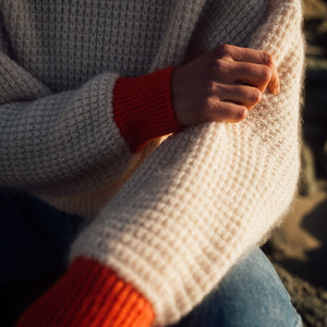 LOOSE VOLUME TURTLENECK SWEATER