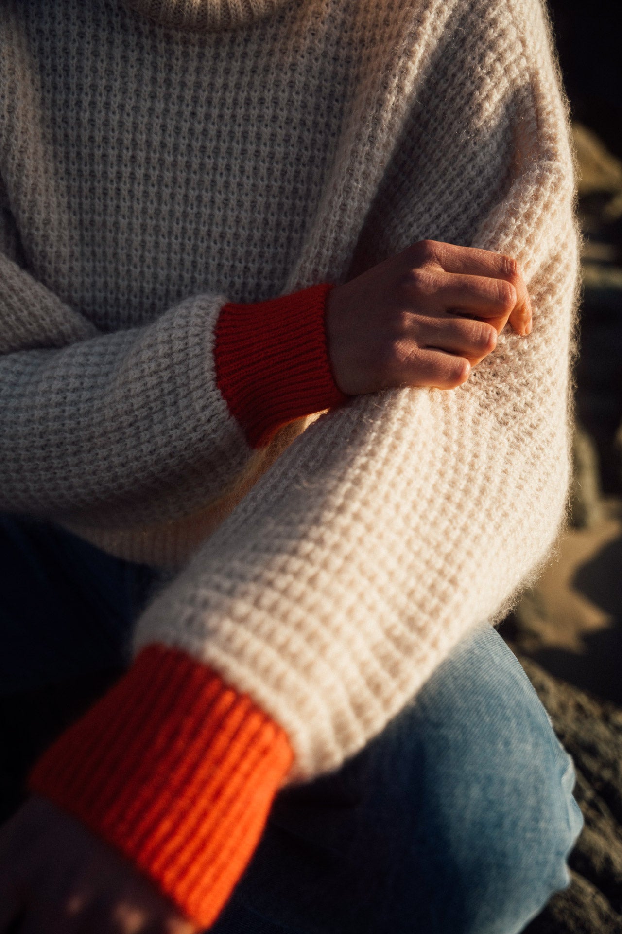LOOSE VOLUME TURTLENECK SWEATER