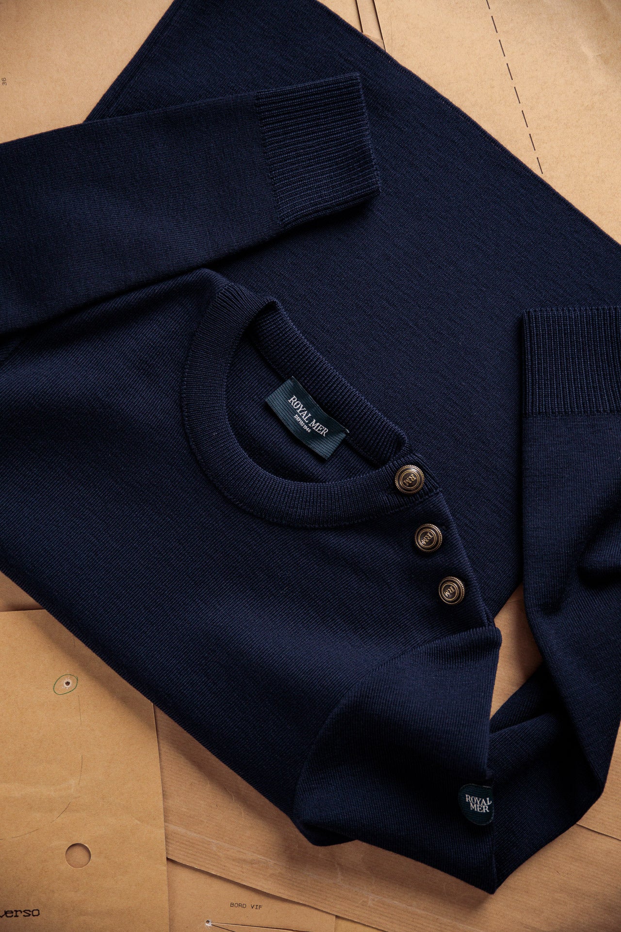 FITTED PLAIN SAILOR SWEATER