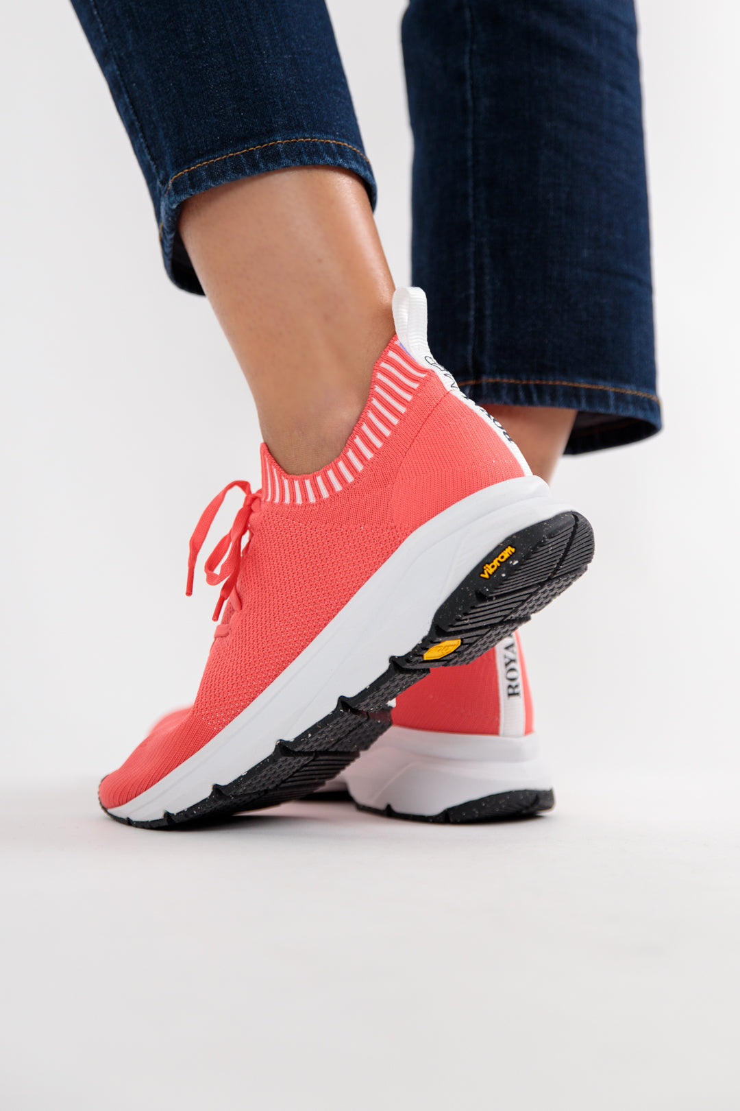 Mesh sneakers