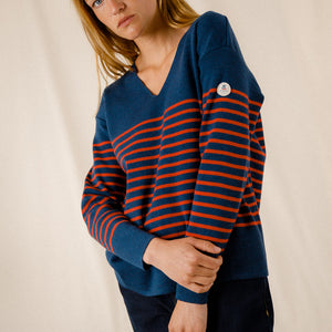 Pull rayé col v