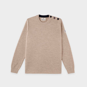 Plain sailor sweater with matte button