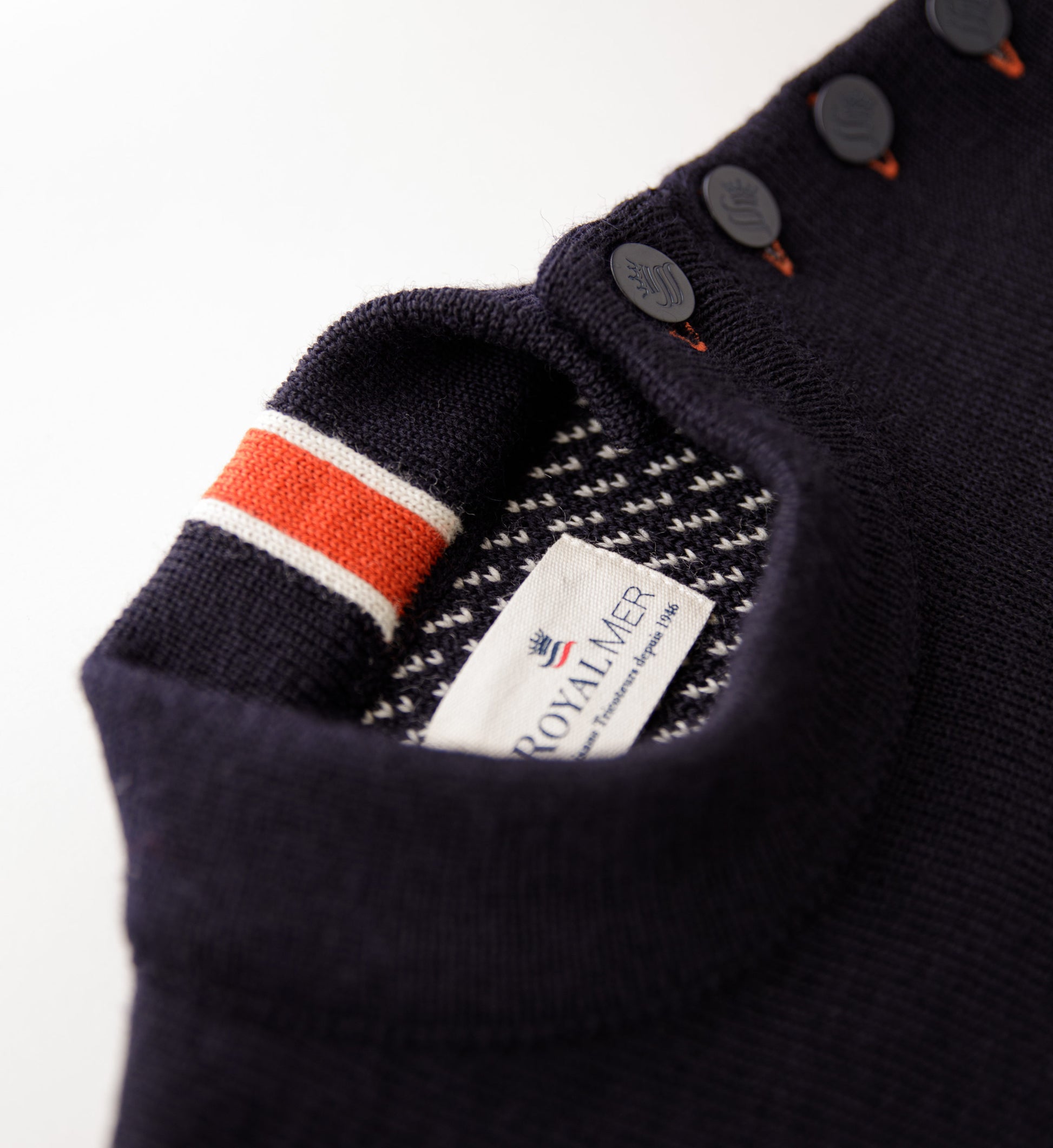 Pull marin col montant