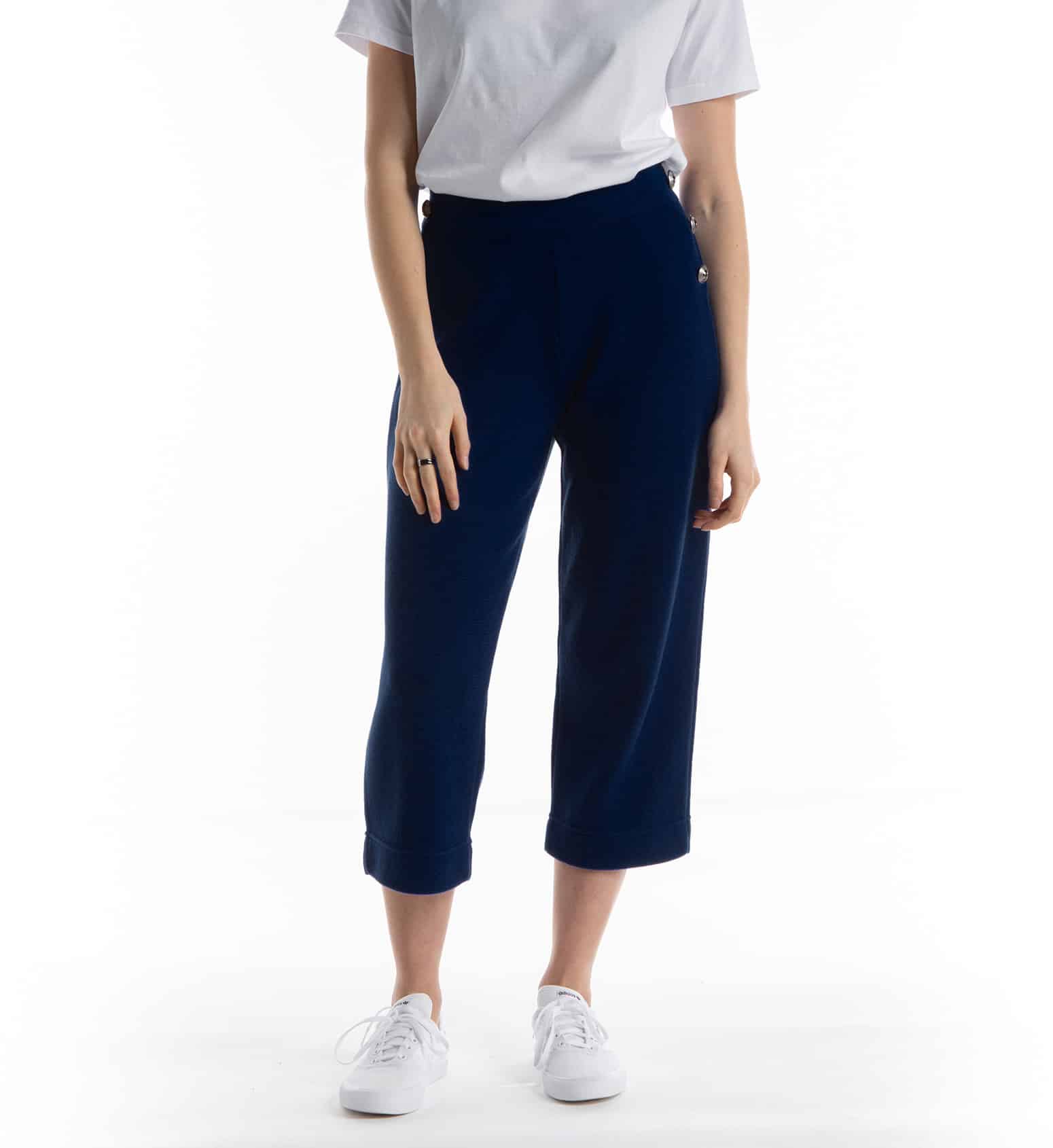 Cropped pants with bridge