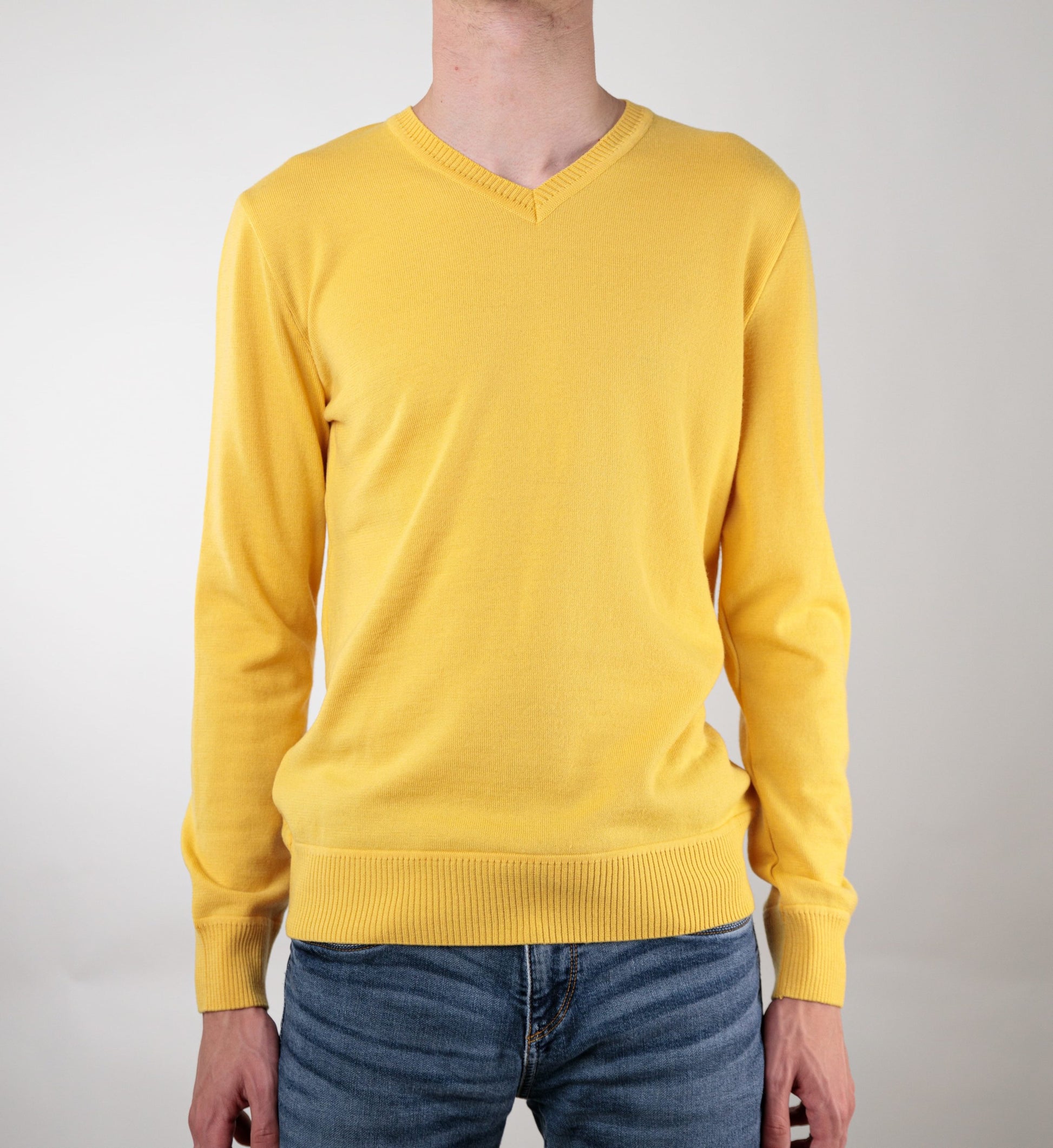 Pull fin uni col v