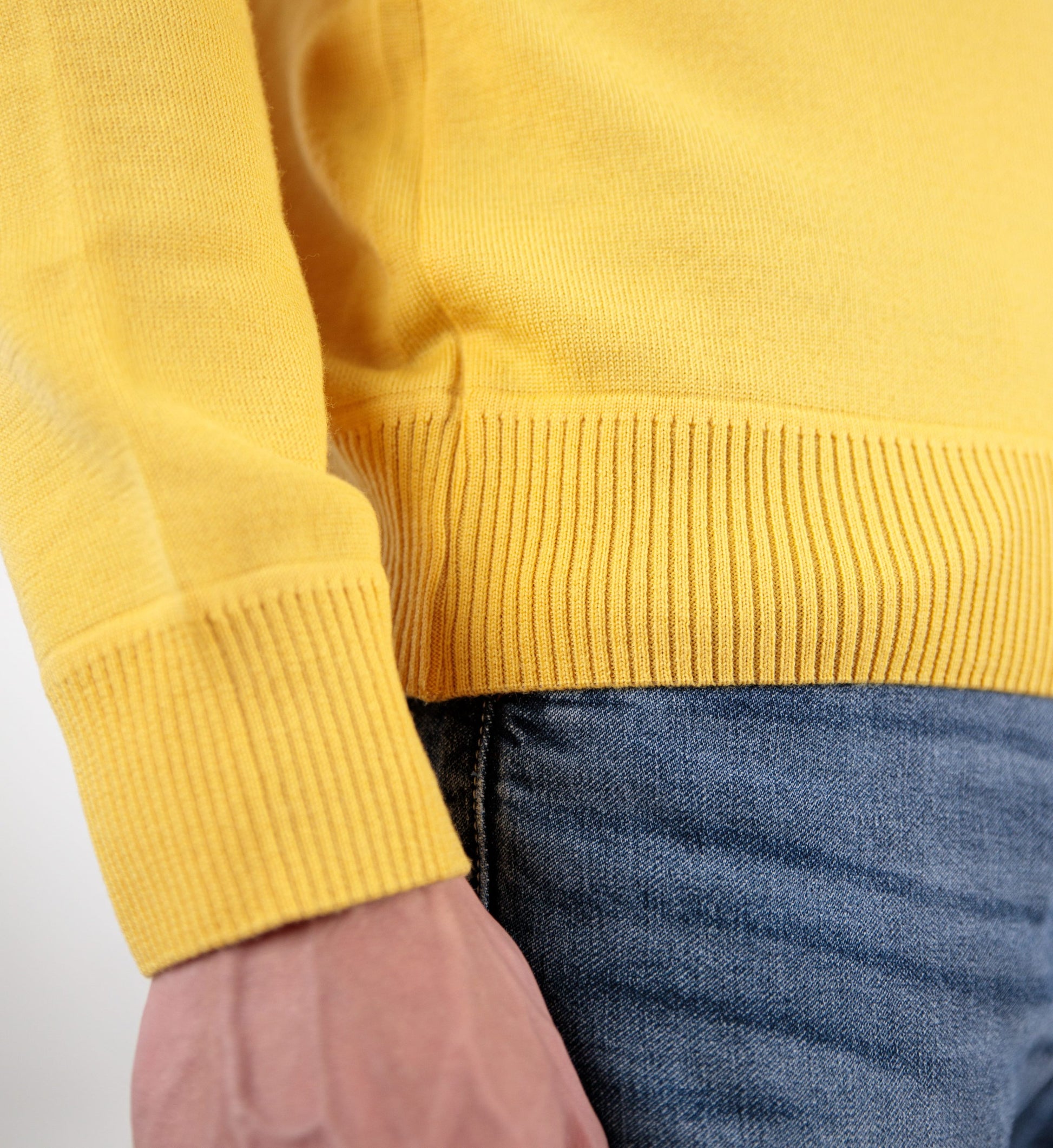 Pull fin uni col v