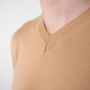Pull fin uni col v