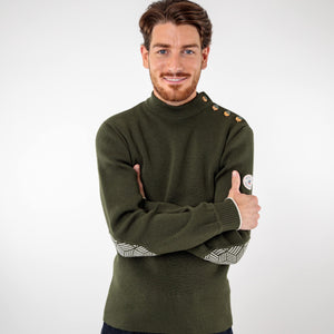 Plain sailor sweater with fancy elbow patches