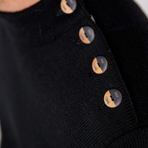 Plain sailor sweater with fancy elbow patches