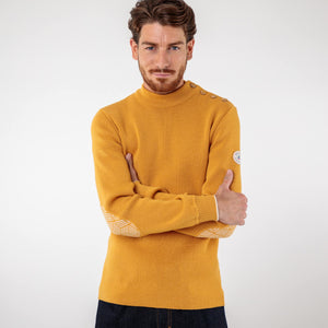 Plain sailor sweater with fancy elbow patches