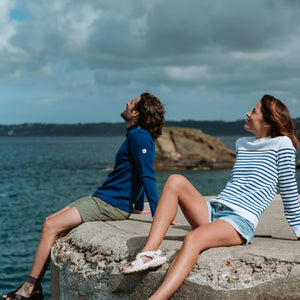 Pull marin rayé bouton mats