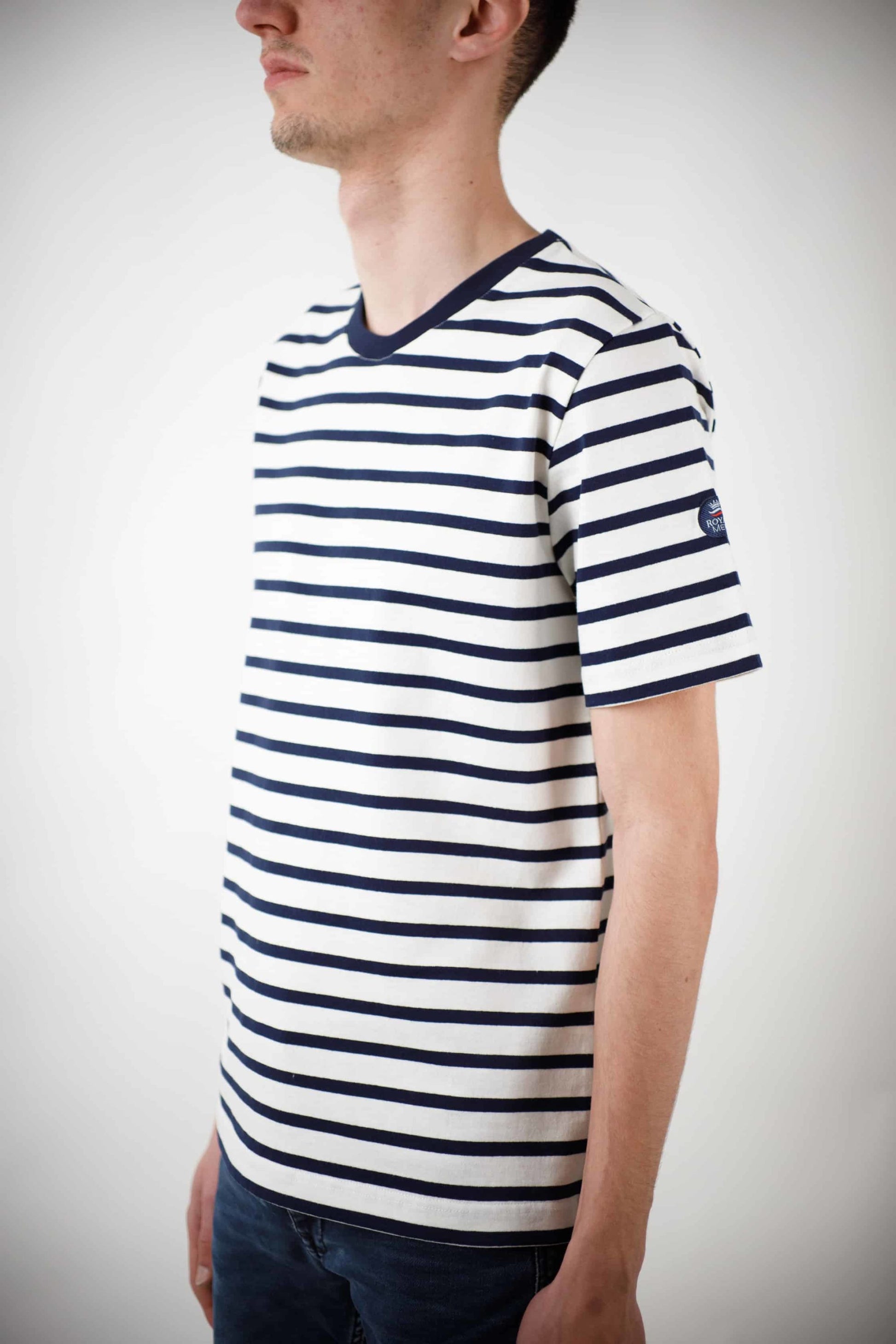 Two-tone striped short-sleeved t-shirt