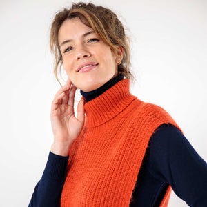 Pull sans manches col roulé