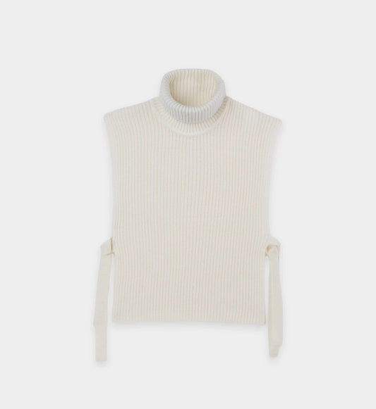 Sleeveless turtleneck sweater