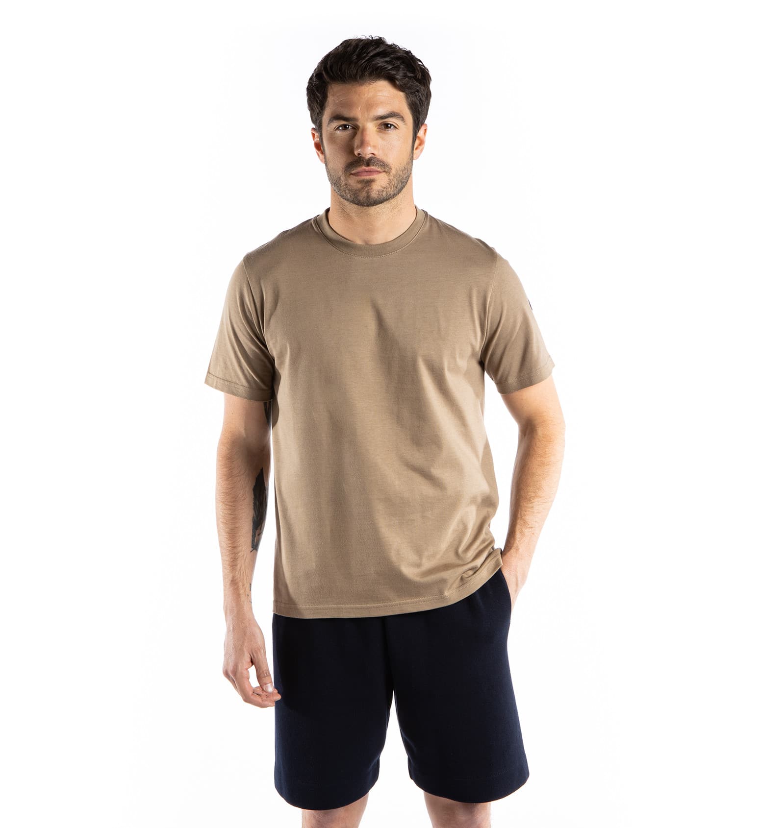Short-sleeved round-neck T-shirt in organic cotton
