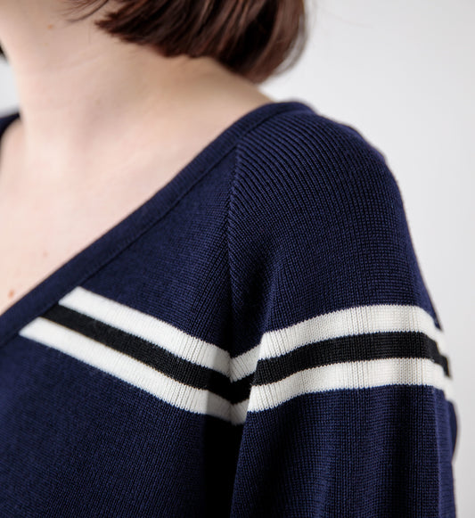 Pull col v empiècements néoprène
